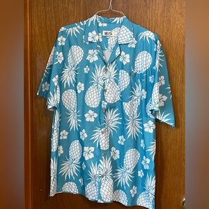 UZZI AMPHIBIOUS GEAR Men Blue Pineapple Hawaiian Front Button Shirt