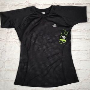 Umbro Black compression Motion Control T-shirt top.Size Small. New. NWT