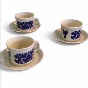 2/$35 Bundle of Wedgwood Toledo Flat Cups and Saucers Oven to Table