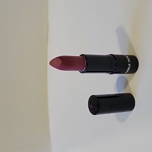 Merle Norman Embrace creamy lip colour