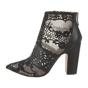 Valentino Ankle Black Lace Pattern Eyelet Trim Dressy Boots Booties 37