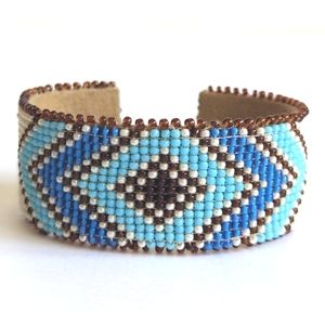 Marc Jacobs Seed Bead Cuff Leather Bracelet 😍 Adjustable fit