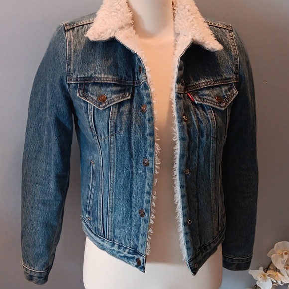 Levi Strauss sherpa lined original denim trucker jacket - Picture 3 of 7