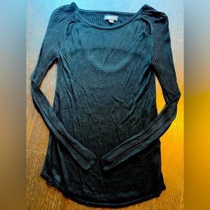 Kenneth Cole Reaction: Black: Designer Long Sleeve Top Small