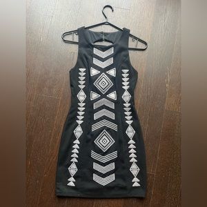 Gorgeous Black & Silver Mini Dress XS Design Lab: Open back