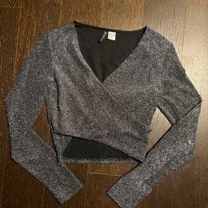 Sparkly Long Sleeve Crisscross Crop Top Small Divided H&M