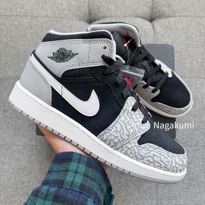 🐘🖤🤍 Nike Air Jordan 1 Mid black grey shadow elephant shoes (big kids)