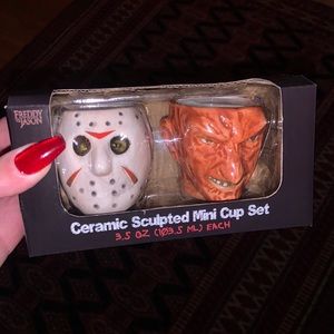 New in Box Freddy vs Jason horror ceramic sculpted mini cup set