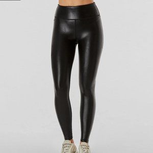 NWOT NOLI Liquid Black Gloss Leggings