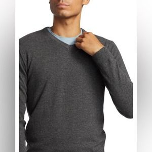 Saks Fifth Avenue Men’s V-Neck Sweater Gray Size M