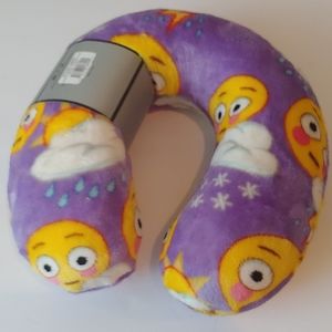 Emoji Memory Foam Plush Purple Travel / Reading Neck Roll Pillow. NWT