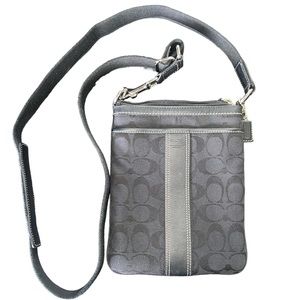 COACH SIG ZIP SWING PACK BLACK SIGNATURE CROSSBODY BAG