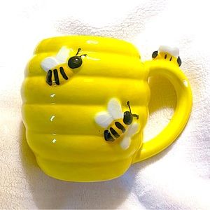 Bee 🐝 Mug - Yellow Hive with Bees