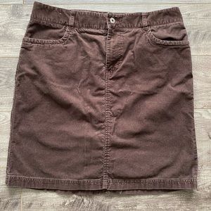 Tommy Hilfiger chocolate brown corduroy mini skirt with back slit 100% cotton