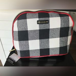 NWT Buffalo Plaid Travel Toiletry Bag