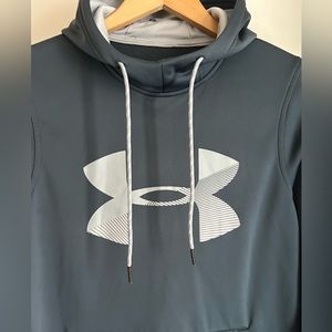 UNDER ARMOUR mens small grey cold gear loose fitting hoody