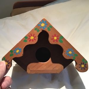 HANDMADE FUNCTIONAL WOOD BIRD HOUSE FOR OUTDOORS