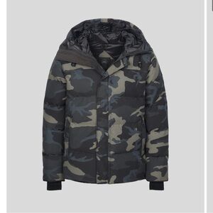 NWT - Canada Goose Macmillan Parka Black Label Camouflage Print - Size Small