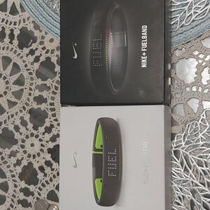 BOXED NIKE FUEL BAND