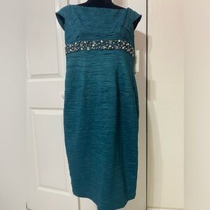 NWT Eliza J. Green Emerald Dress Size 2