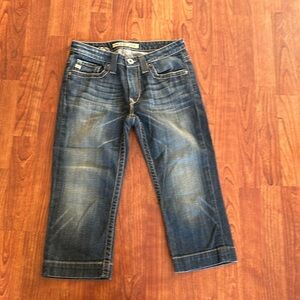 Big Star size 26 Jean Capri shorts.