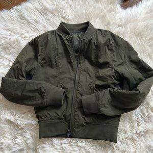 Lululemon reversible bomber