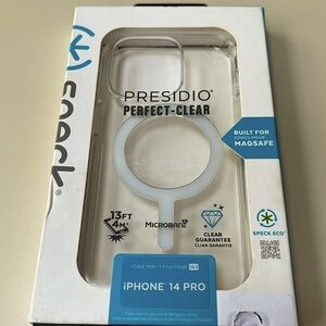 Speck iPhone 14 Pro Clear Case