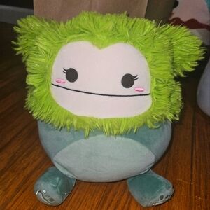 NWT Bren The lime green Bigfoot Squishmallow 💚 8"