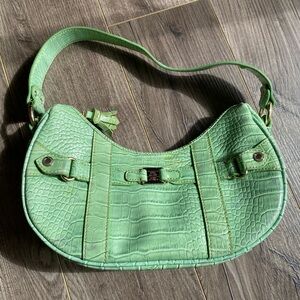 Liz Clairborne vintage green snakeskin structured zippered shoulder purse