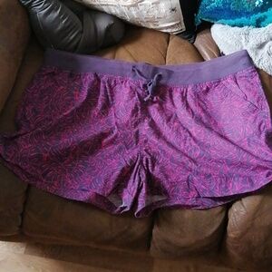 George pink & purple leaf design shorts