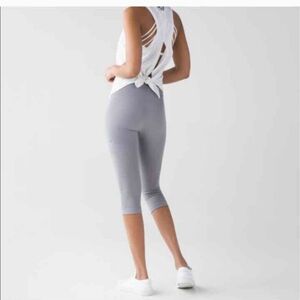 Lululemon Gray cropped leggings