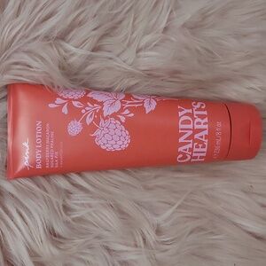 New Listing!! Brand New PINK Victoria's Secret Body Lotion