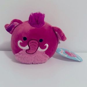 🦣 NWT Magdalena the magenta Woolly Mammoth 5" Squishmallow 🦣