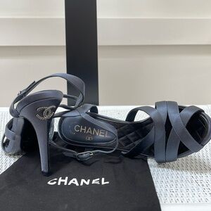 Authentic CHANEL blue-grey satin heals sandals size 37 NEW