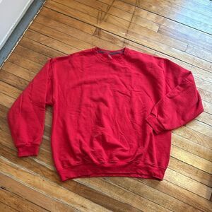 Fruit of the Loom Women’s Red crewneck sweatshirt size 2XL