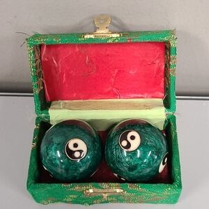 CHINESE Yin Yang Health balls with chimes