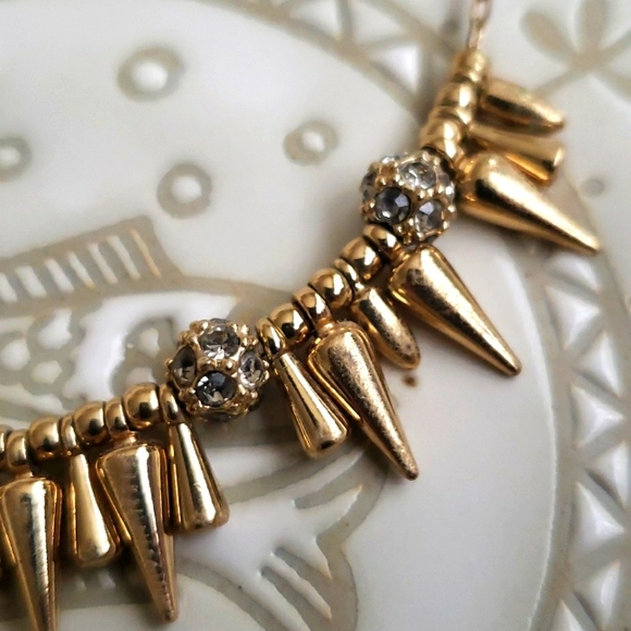 Stella & Dot Renegade Cluster Necklace - Picture 5 of 6