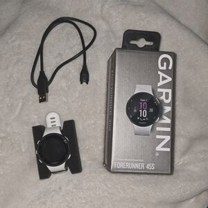 New in Box Garmin Forerunner 45s - White