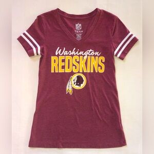 Washington Redskins Short-Sleeve V-Neck Women’s NFL Shirt (XS)