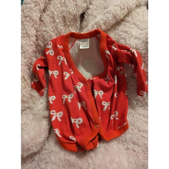 Hanna Andersson red bow Onsie 3-6 mths - Picture 1 of 2