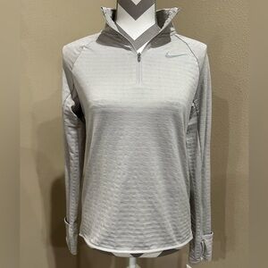 Women’s Nike Light Gray Therma-fit Running Pullover, EUC!