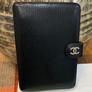 🎉Authentic Vintage Chanel Small Agenda Cover (Black Leather)