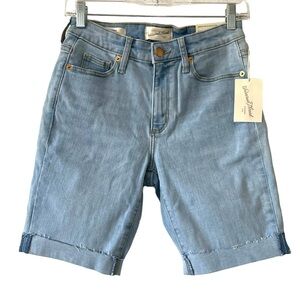 NWT Universal Thread High Rise Jean Bermuda Shorts Size 2