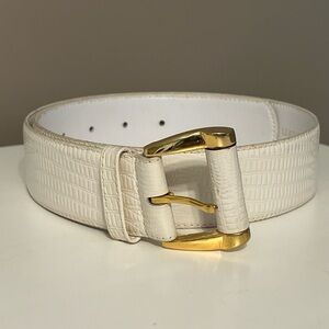 Vtg Lord & Taylor white leather textured belt gold buckle Sz Small