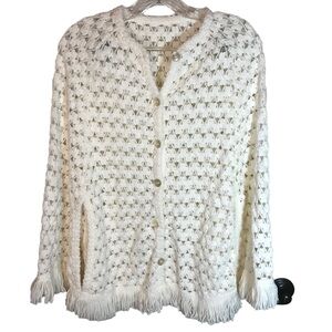 Vintage union made knit poncho women’s S/M ivory cottagecore button front fringe