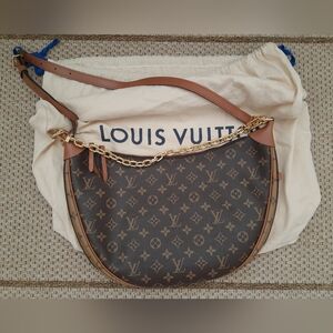 Louis Vuitton loop bag