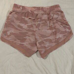 🎈Athleta  camouflage training shorts .