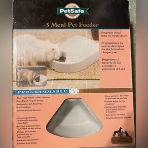 Pet Feeder