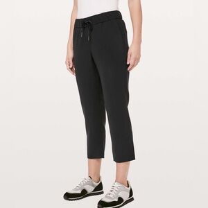 Lululemon On the Fly Crop