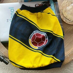 Colombian dog jersey.